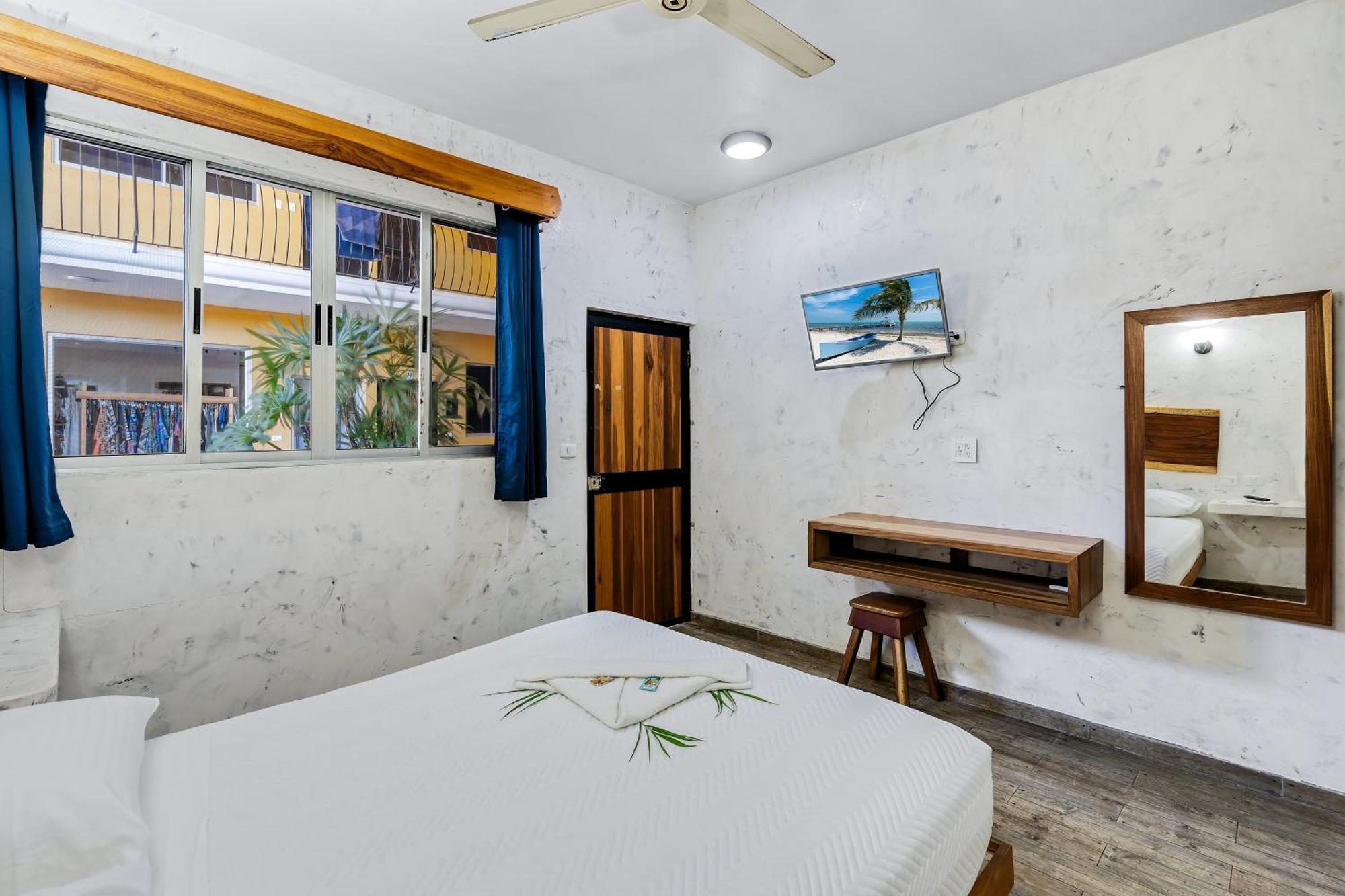 Hotel Tamarindo Inn - 1 Mi To Tamarindo Beach מראה חיצוני תמונה