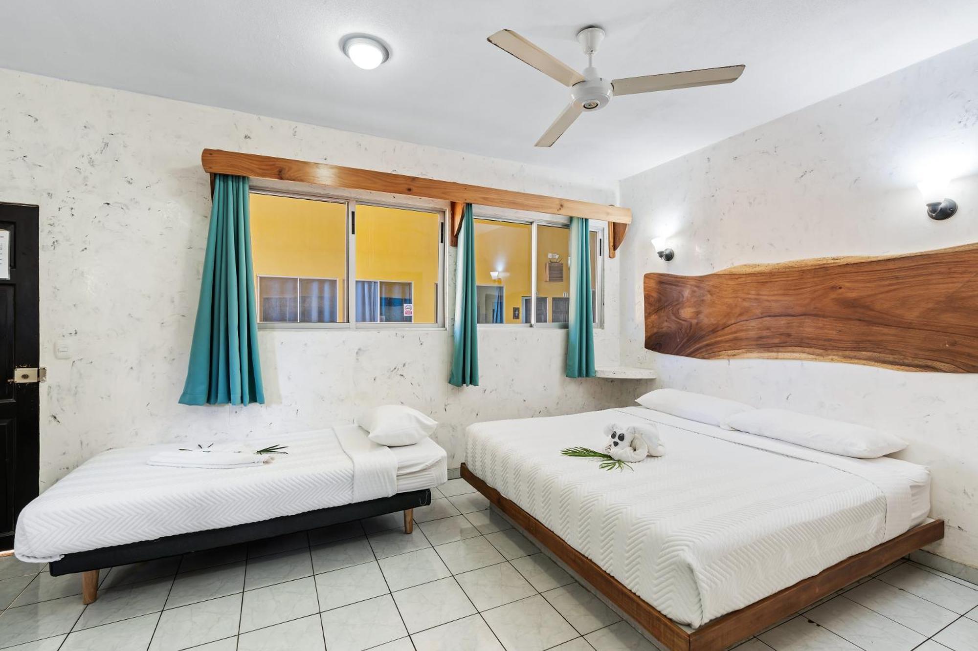 Hotel Tamarindo Inn - 1 Mi To Tamarindo Beach מראה חיצוני תמונה