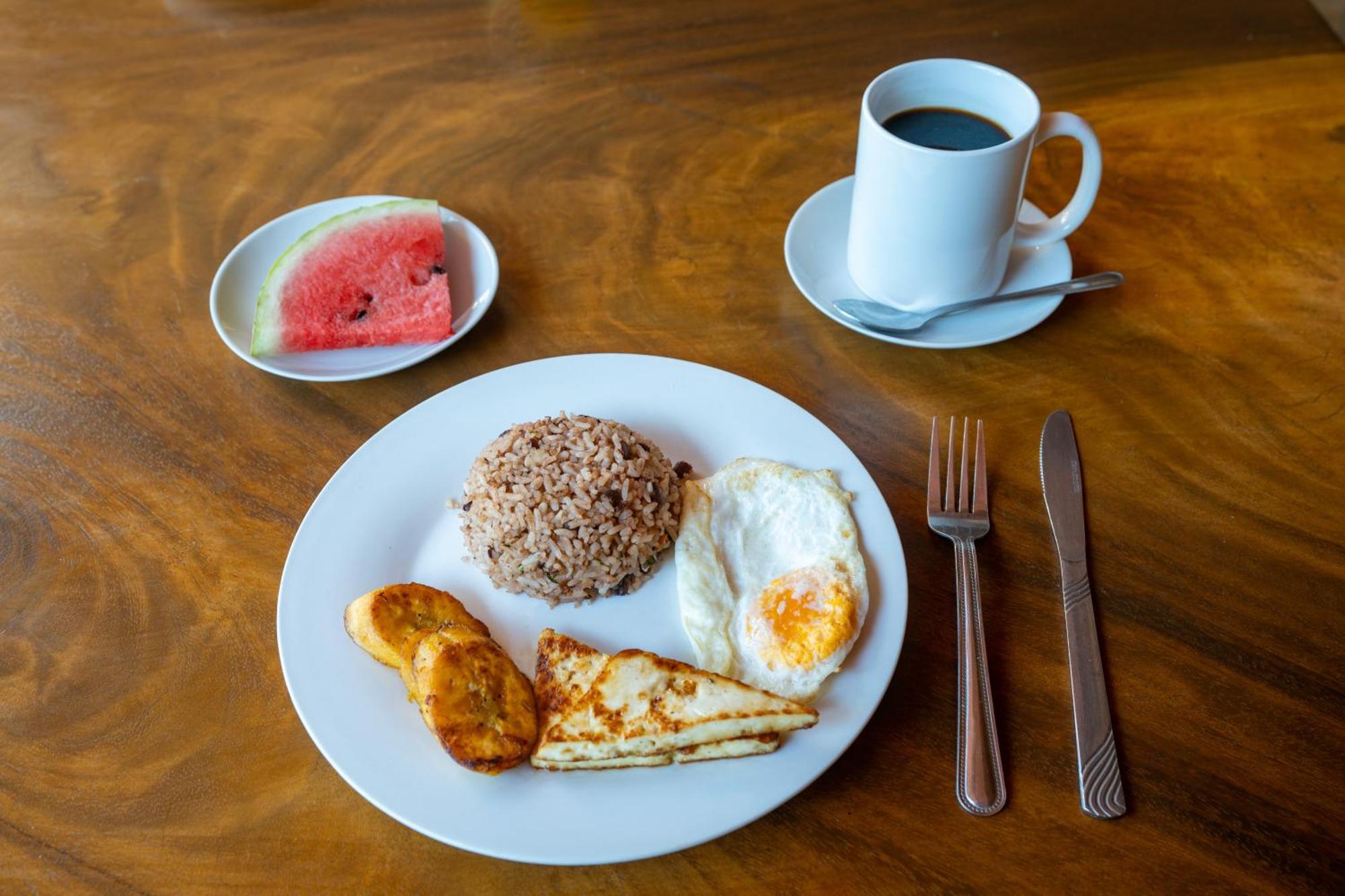 Hotel Tamarindo Inn - 1 Mi To Tamarindo Beach מראה חיצוני תמונה