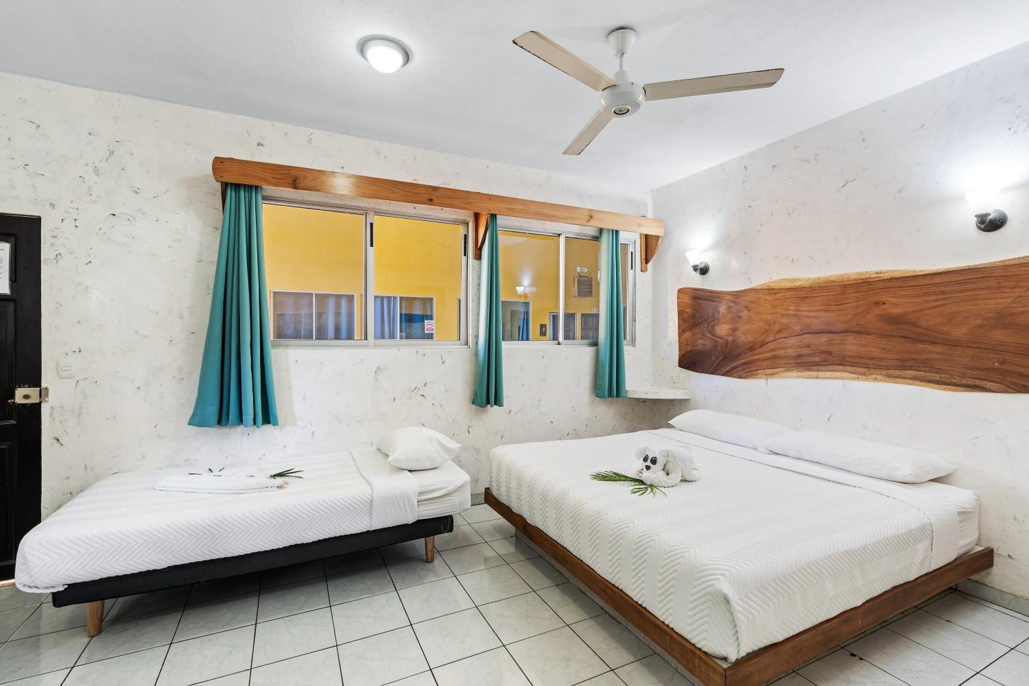Hotel Tamarindo Inn - 1 Mi To Tamarindo Beach מראה חיצוני תמונה